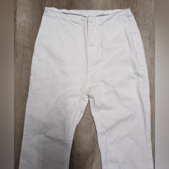 Shein White Bell Bottoms High Rise Raw Leg Hem Size 4 - Picture 2 of 11